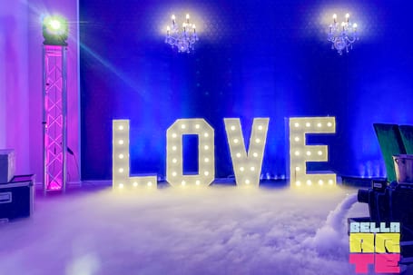Firma na wesele: Napis Love i Miłość